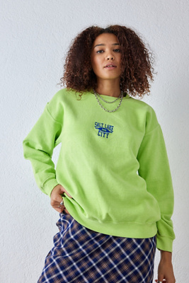 women's graphic sweatshirts