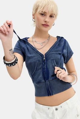 BDG Babydoll Short Sleeve Cropped Hoodie