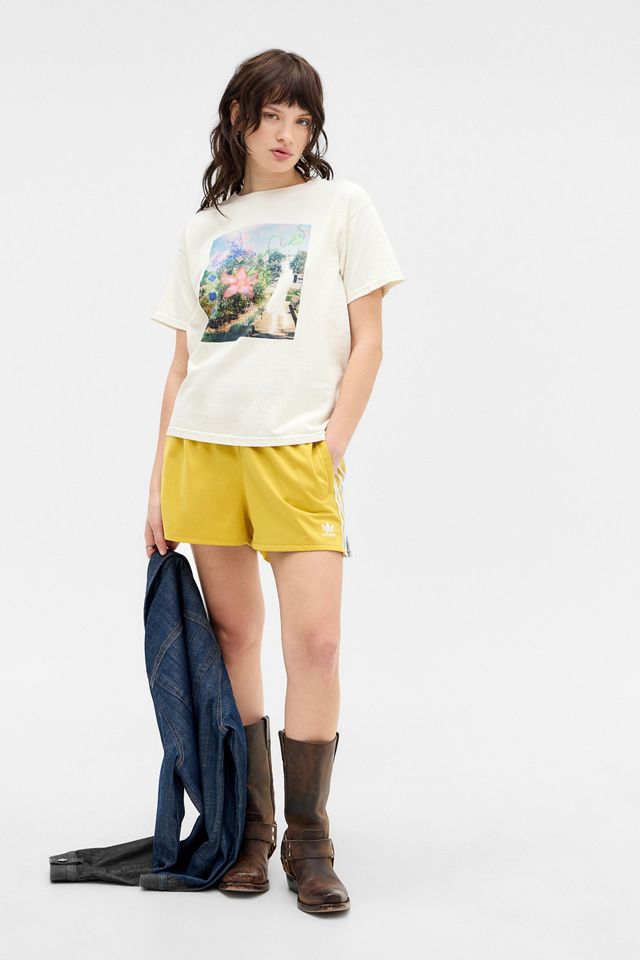 UO Sheet Magazine Seek Happy Days T-Shirt #1