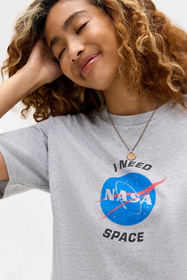 UO I Need Space NASA Relaxed T-Shirt - Grey M/L at Urban Outfitters