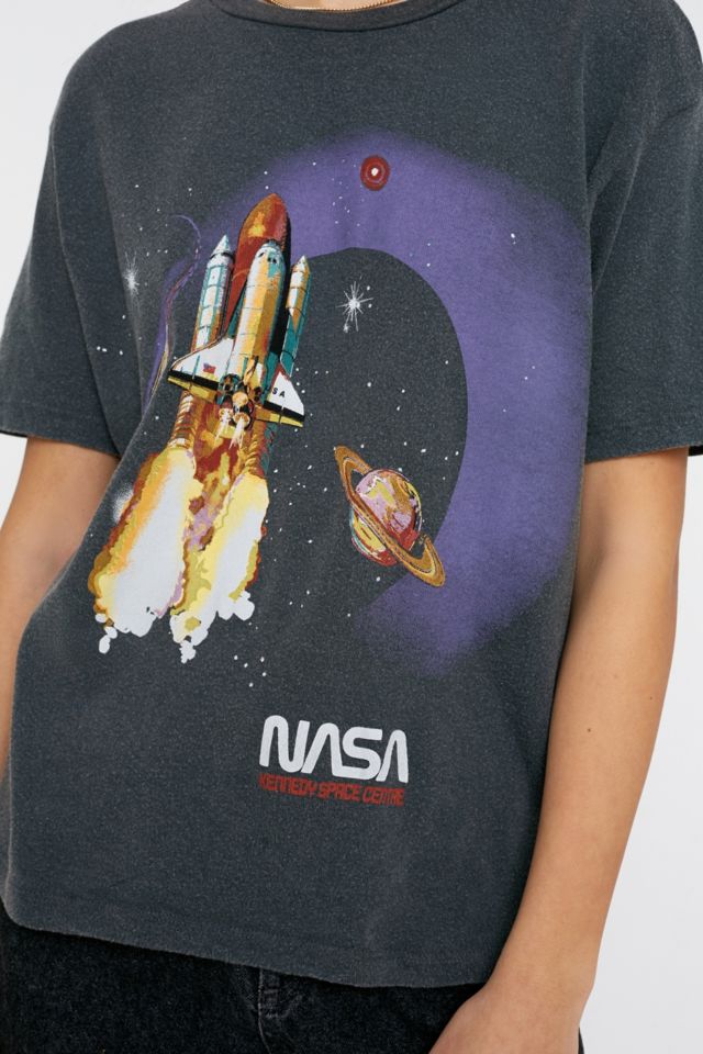 Nasa t outlet shirt urban outfitters