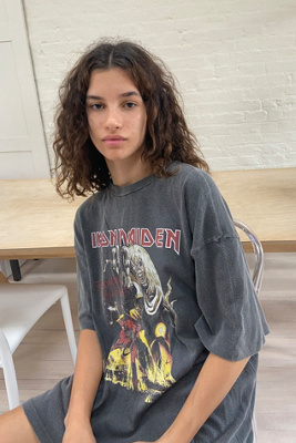 UO – T-Shirt-Kleid „Iron Maiden“ | Urban Outfitters DE
