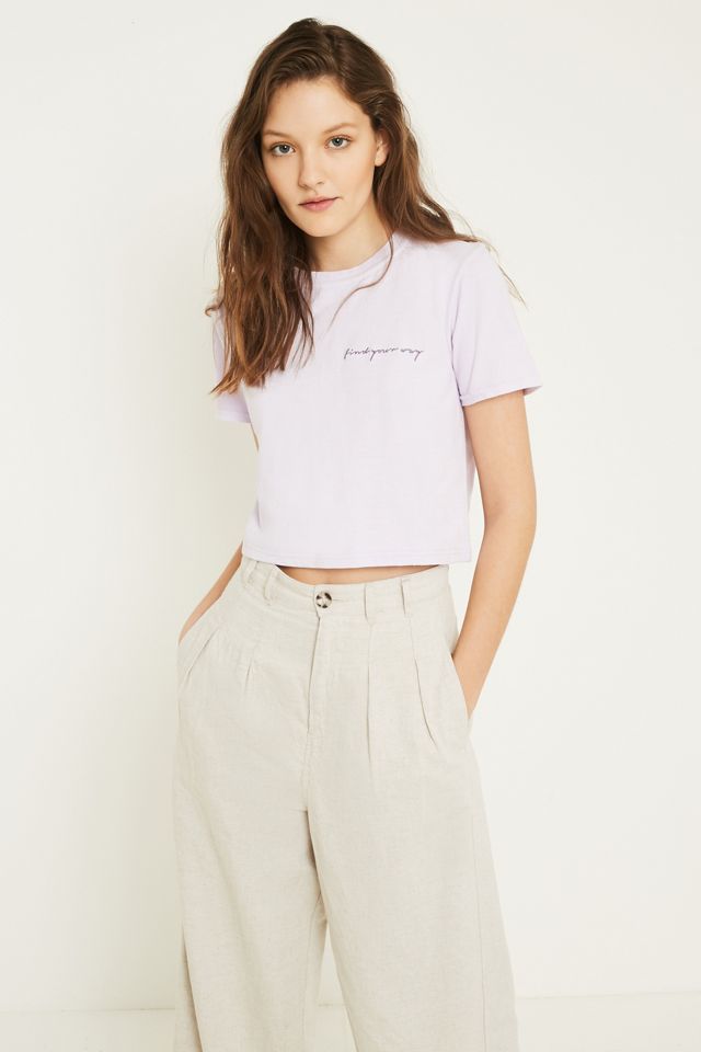 UO Find Your Way Lila Borded Crop Camiseta #2