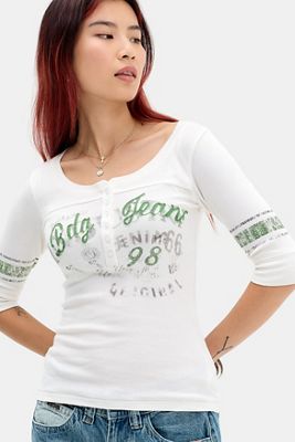 Camiseta Henley de Manga 3/4 con Aplique BDG