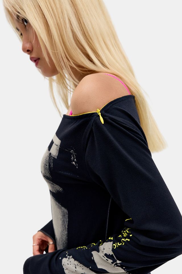 UO Foto-Gesicht Zip-Up Grafik-Tunika-Top #1