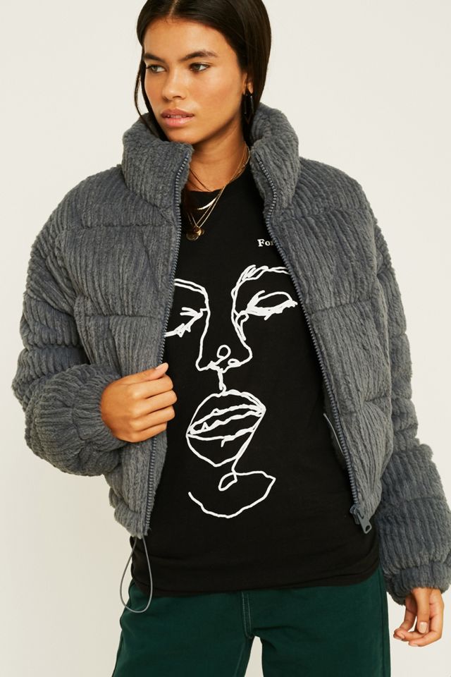 UO - T-shirt croquis visage #3