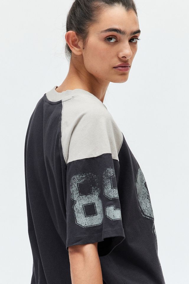 UO 89 V-Ausschnitt Kastenförmiges T-Shirt #3