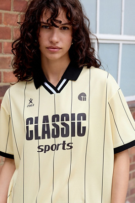 Chemise de football à col rayé UO par en taille: XS - Urban Outfitters - Modalova