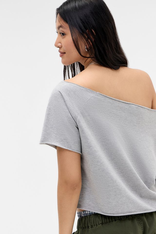 T-shirt UO 89 con collo obliquo e spalle scoperte #3
