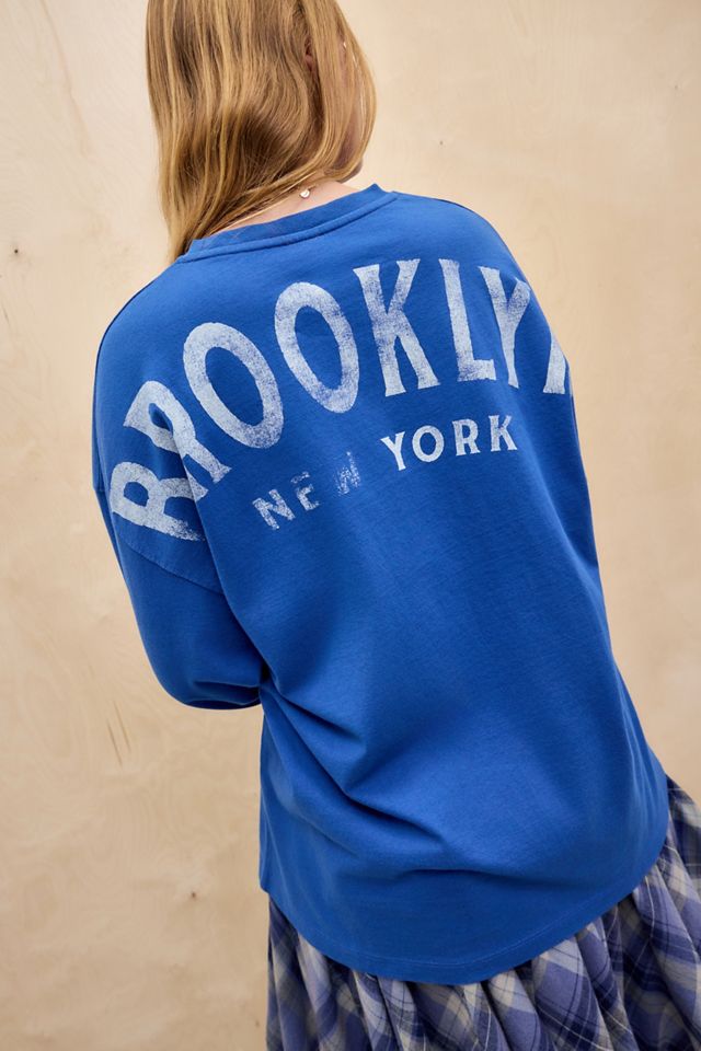 UO Blaues Brooklyn Langarm Relaxed T-Shirt #4
