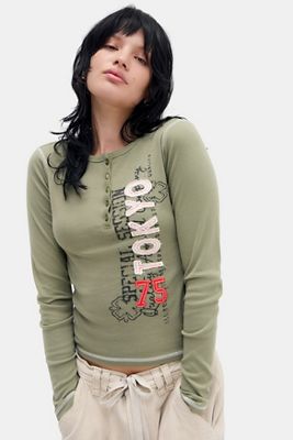 BDG Tokyo Appliqué Henley T-Shirt