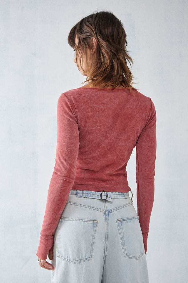 Camiseta de Manga Larga UO Roja con Cuello Slash y Estampado Fotográfico #3