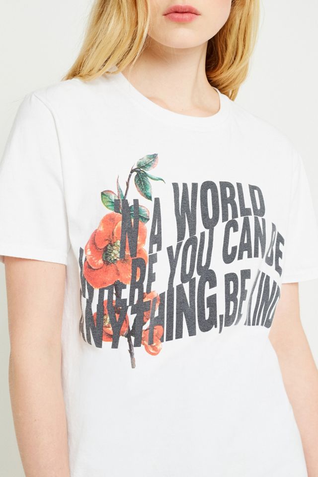 UO Be Kind T-Shirt Floreale #3