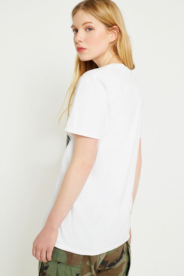 UO Be Kind T-Shirt Floreale #4