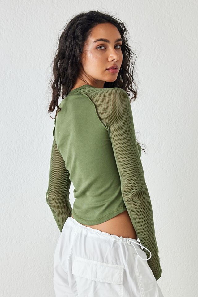 UO Fishnet Manica lunga Rock Heart Top  #3