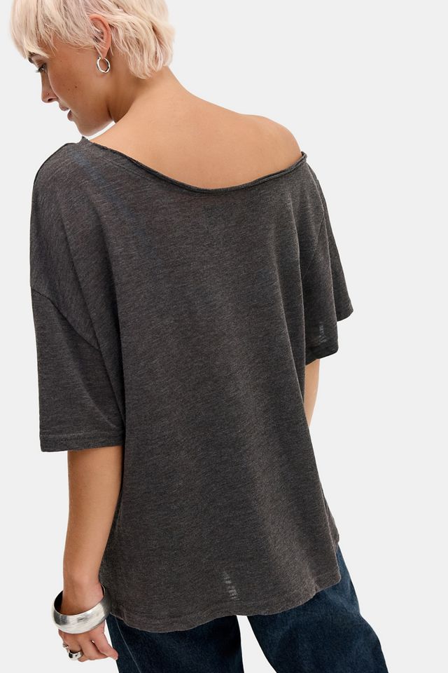 UO Graphic Courtney Off-Shoulder T-Shirt #3