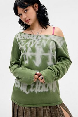 UO Angel Scapes Slash Neck Long Sleeve T-Shirt