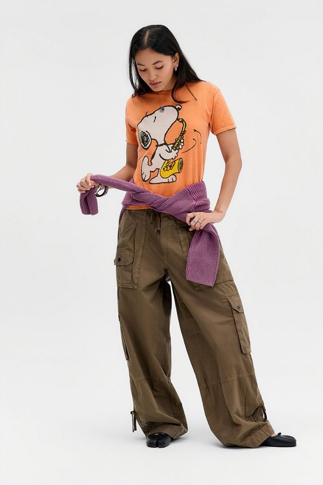 T-shirt Grafica Rilassata UO Snoopy con Sassofono #1