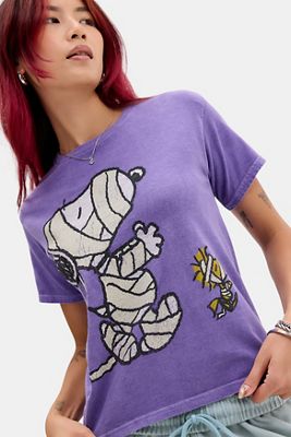 T-shirt graphique UO Snoopy Halloween Bandage
