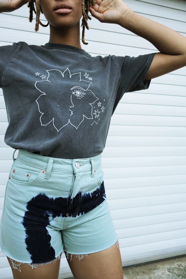 UO Arty Boyfriend T-Shirt