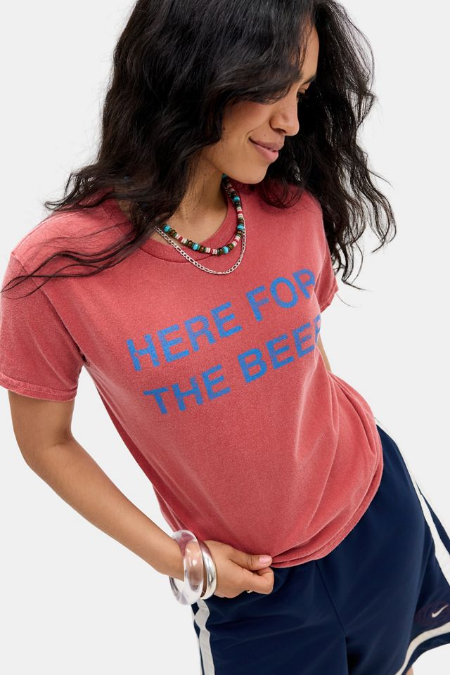 T-Shirt Rilassata UO Here For The Beer #2