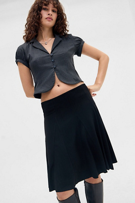 UO Joni Awkward Midi Skirt Página del producto