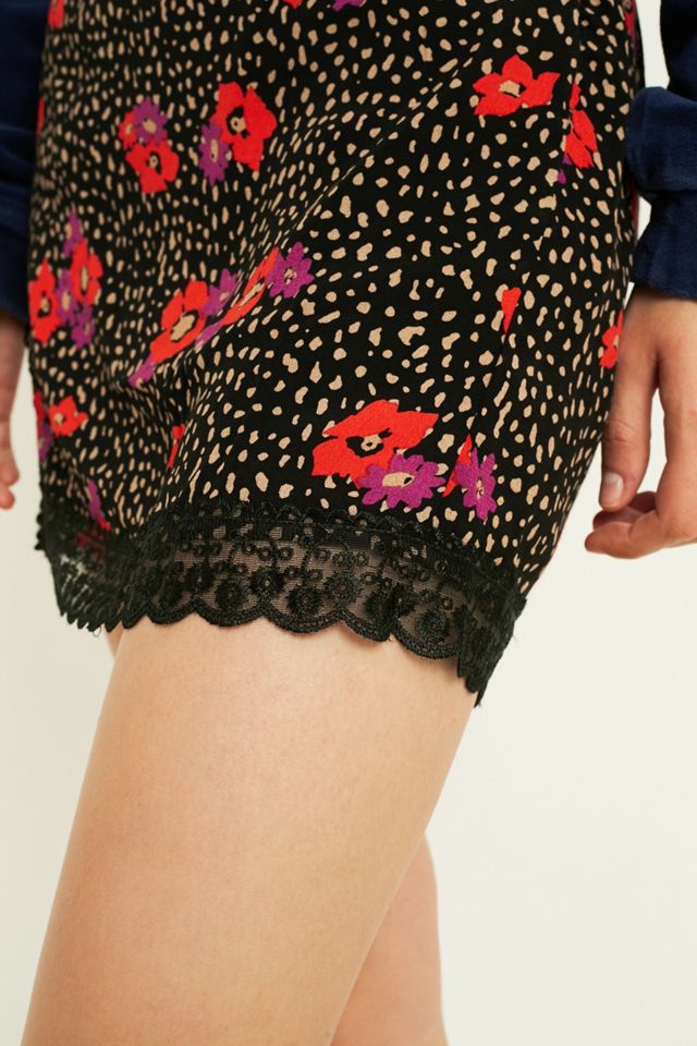 Urban Outfitters – Minirock „Lucy“ mit Spitze #3