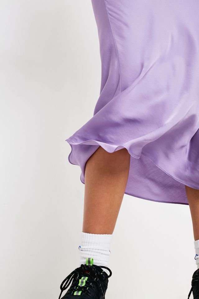 UO - Jupe midi coupée en biais en satin lilas #2
