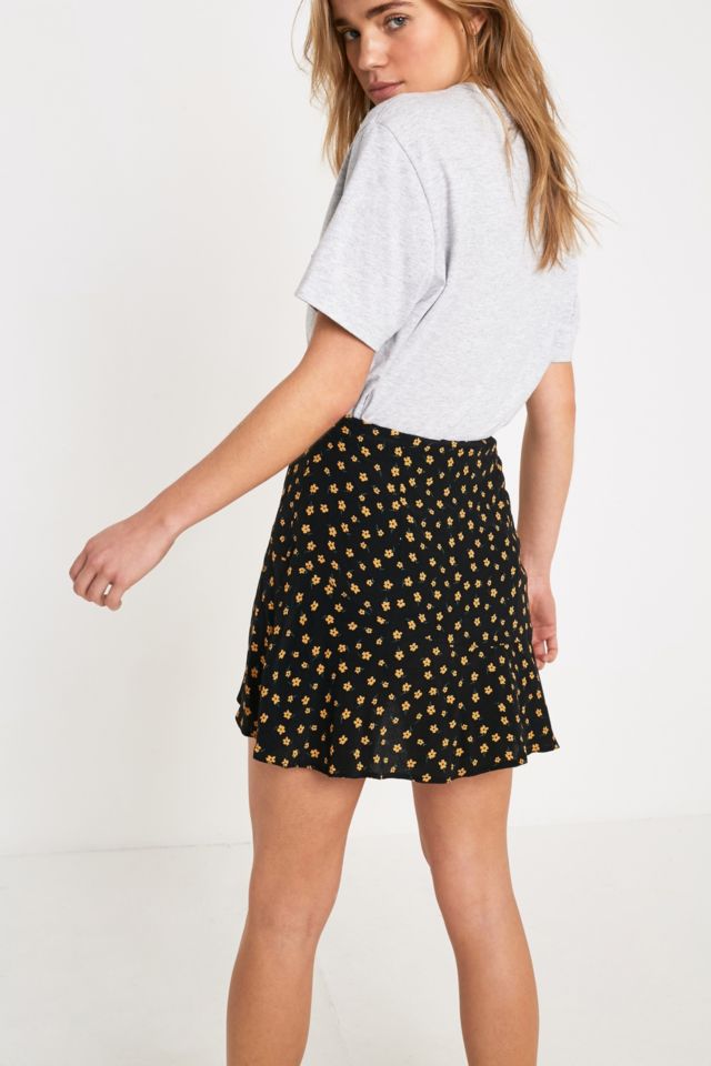 Urban outfitters hotsell black skater skirt