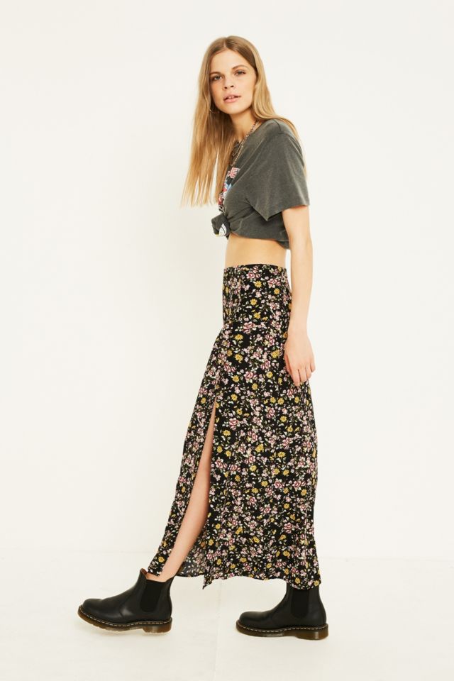 UO Wildflower Side Button Maxi Skirt | Urban Outfitters UK