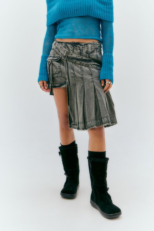 UO Poppi Asymmetrical Buckle Kilt | Urban Outfitters UK