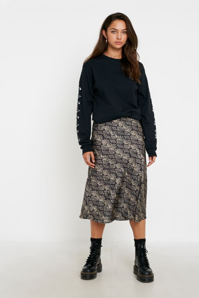 Urban outfitters black outlet satin skirt