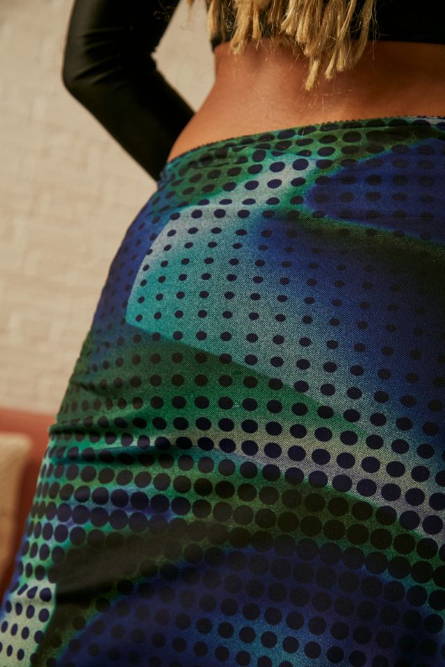 UO Puntos Geométricos Estampado Malla Falda Midi #3
