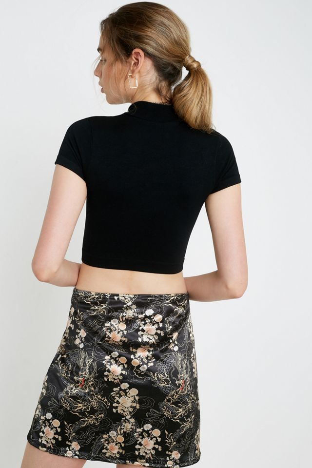 UO - Mini jupe taille haute en satin imprimé dragon.  #3