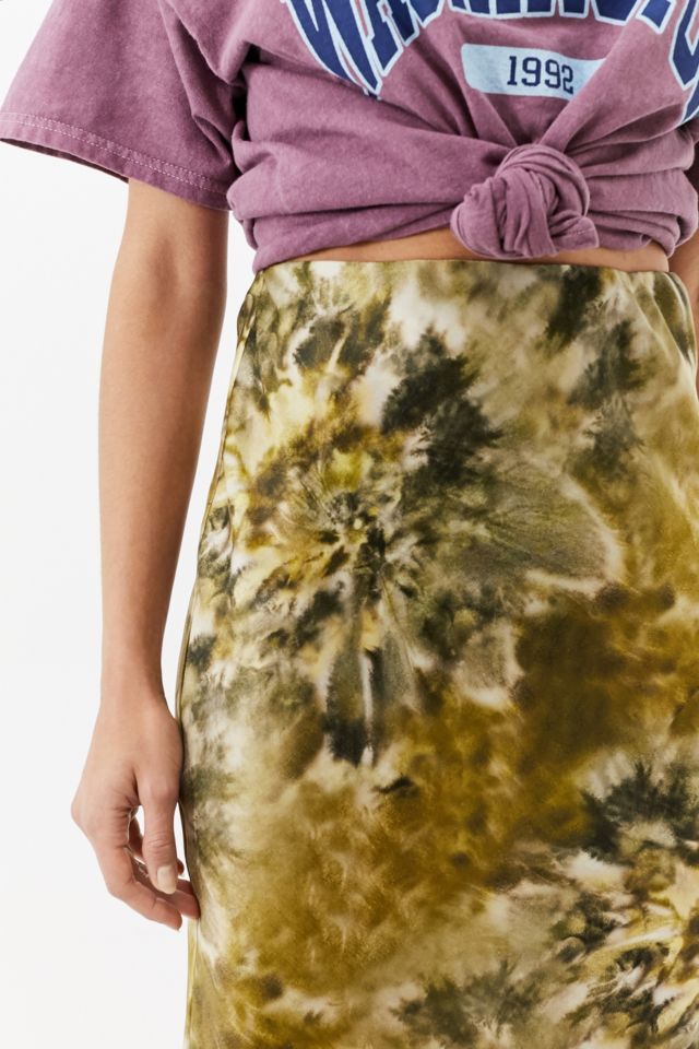 Urban outfitters 2024 tie dye skirt