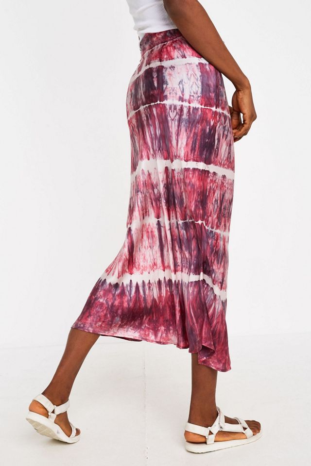 UO - Jupe midi asymétrique en satin tie-dye #2