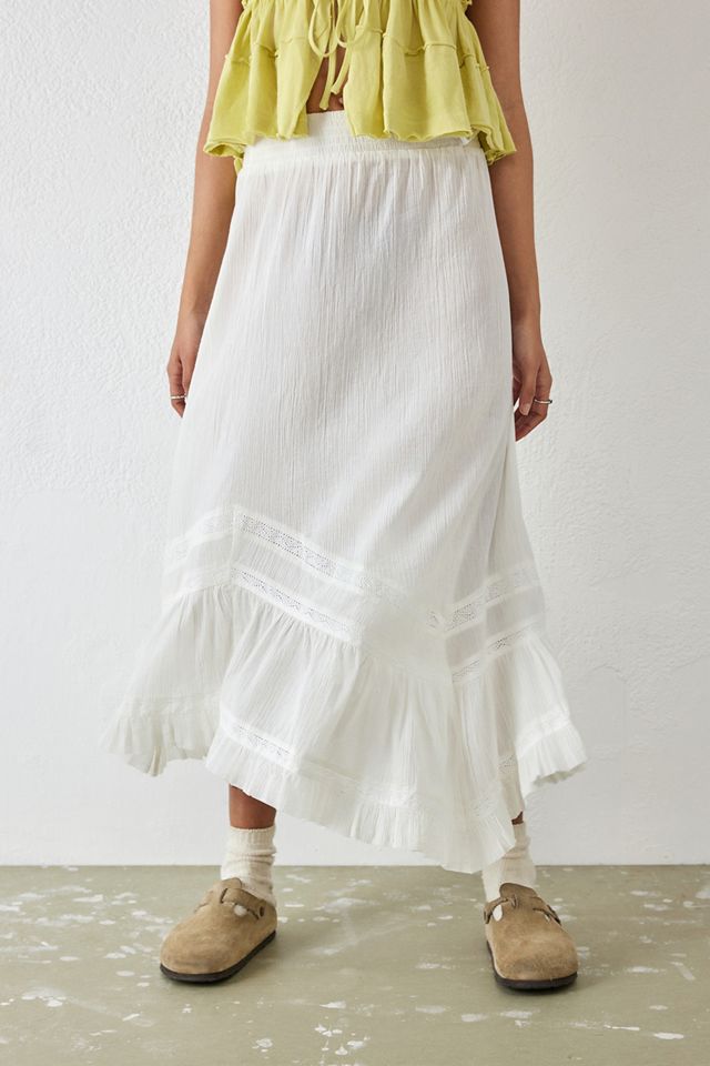 UO - Jupe longue asymétrique effet froissé style folk blanche #1