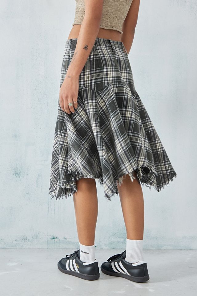 UO Falda Midi Incómoda de Panel Vasco a Cuadros Gris #2