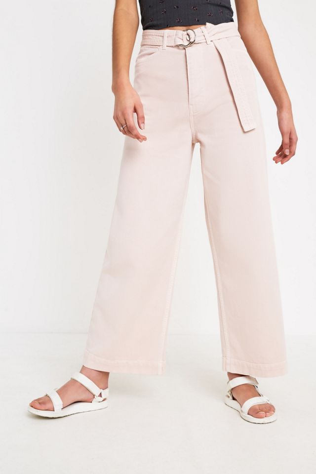 BDG – Ausgestellte Jeans in Rosa mit Gürtel #1