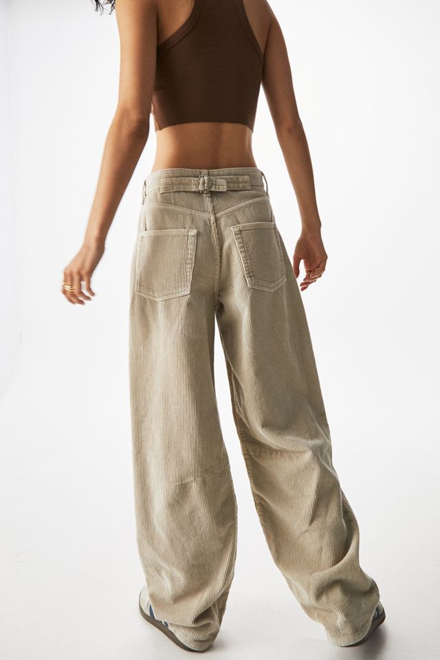 Jeans de Pana BDG Logan Color Crema con Cintura Fruncida #2