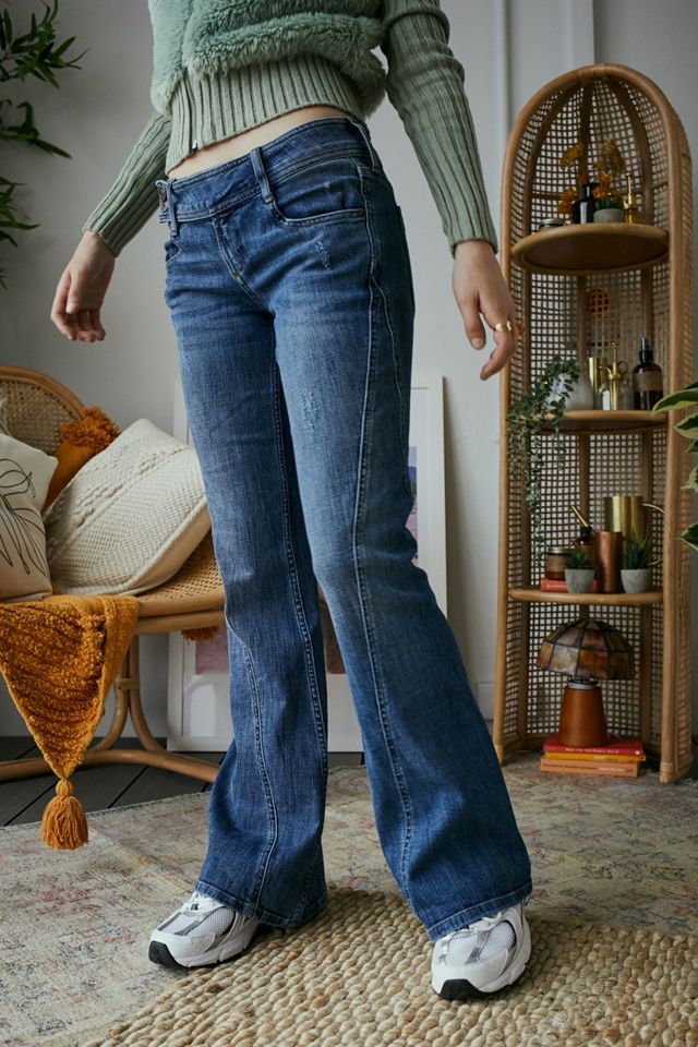 BDG – Low-Rise Jeans-Schlaghose im Vintage-Look