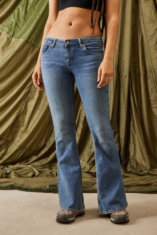 BDG Vintage Wash 90s Low-Rise Flare Jeans | Urban Outfitters UK