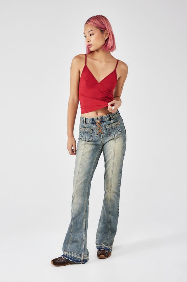 FUN PATCH POCKET FLARE JEANS