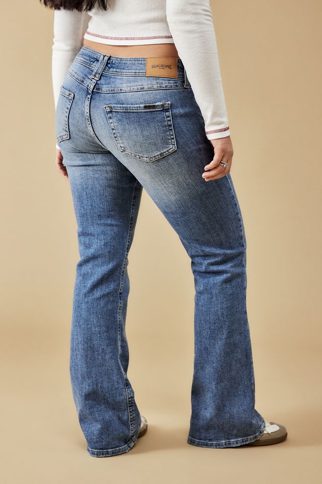 BDG Brooke Low-Rise Bootcut Flare Light-Wash Jeans | Urban Outfitters UK
