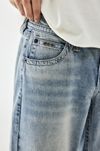 BDG – Low-Jeans „Kayla“ mit leichter Waschung