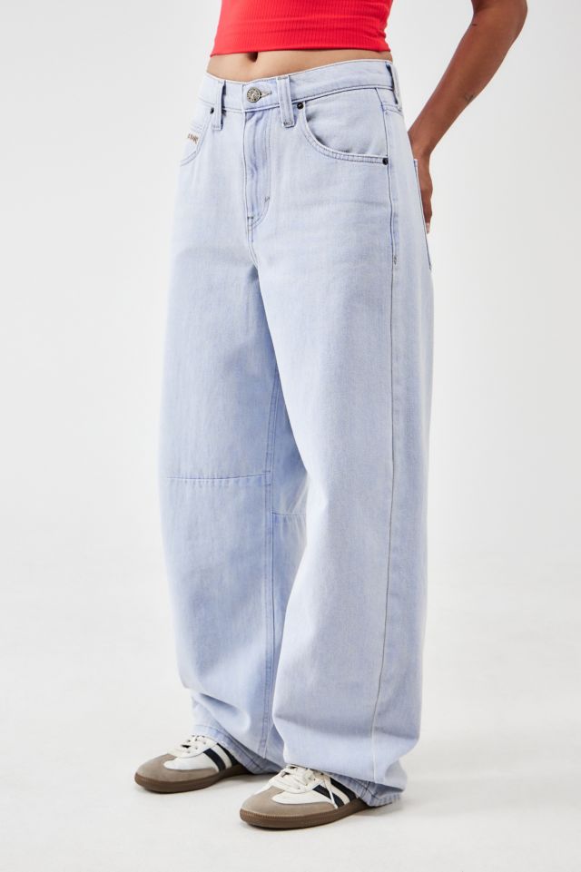 BDG Logan Boyfriend Ice Wash Jeans | Urban Outfitters UK