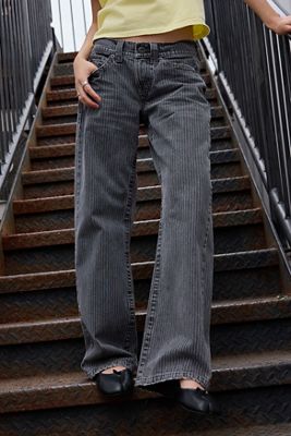 BDG Kayla Nadelstreifen-Jeans