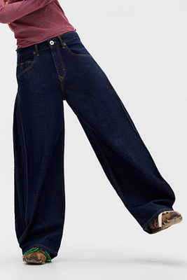 Jeans plissés Jaya en taille: 24 l 32L - BDG - Modalova