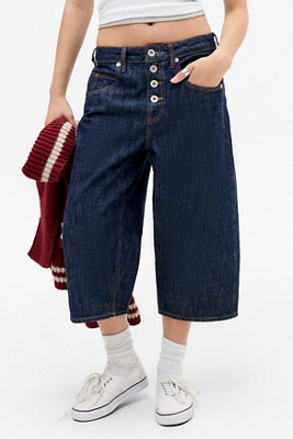 Jeans courts Jaya bleu rincé en taille: 26 - BDG - Modalova