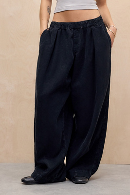 Pantalon en velours côtelé baggy Bobbi en taille: XS - BDG - Modalova
